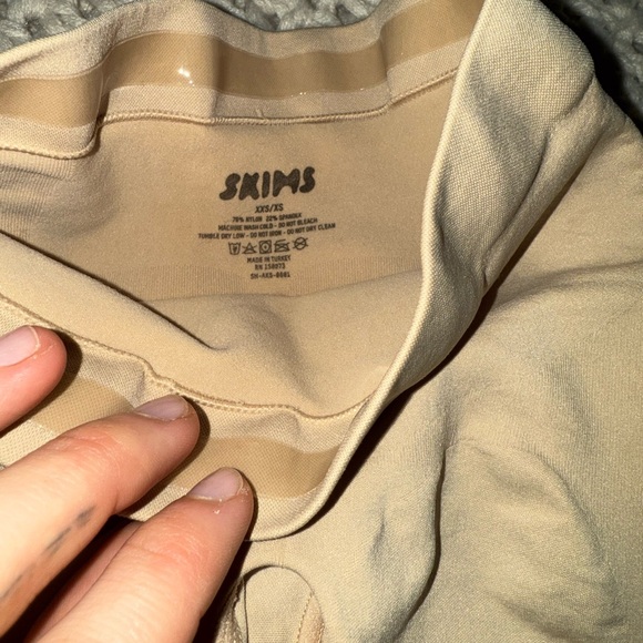 SKIMS High-Waisted Shapewear Shorts - Nude - Picture 5 of 5